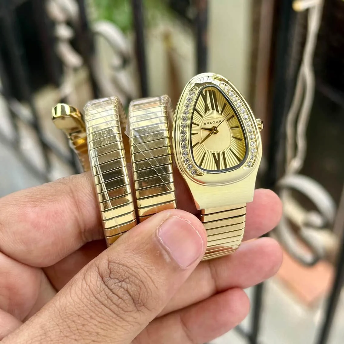 560b30ad-7659-40d1-940a-6af3b0dc2160-compressed-1.webp Bvlgari Snake Serpenti Spiga - Image 1